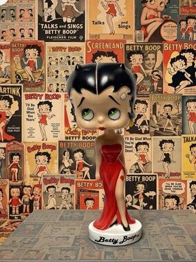 Vintage 1999 Betty Boop Bobblehead 7.5” Red Dress Wacky Wobbler Collectible Rare